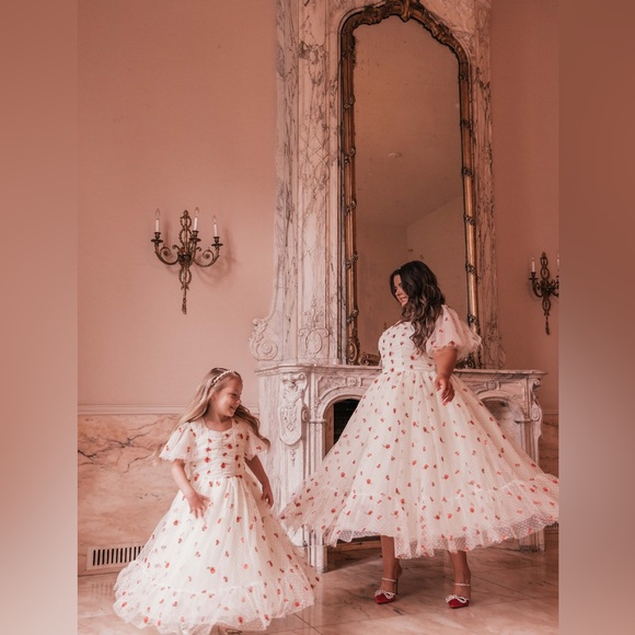 JessaKae Anne Midi Dress Medium - Picture 9 of 9